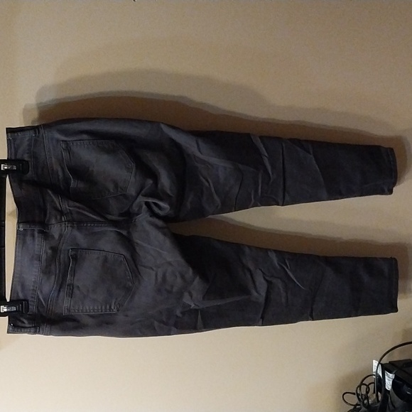 Maurices Grey Jeggings Size L - Picture 6 of 9